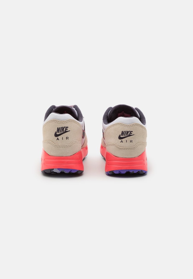Nike Golf AIR MAX 1 86 NRG - Golfschuh - white/gridiron/hot punch 