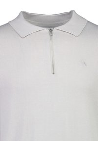 Polo shirt grigio chiaro con colletto zip, texture a coste e un piccolo logo ricamato. Caratterizzato da un design pulito e minimalista.