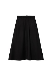 Svart knälång kjol med slät textur, med veck och midjeband med knappstängning. Klassisk design utan mönster.