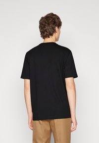 BOSS Triko s potiskem - black