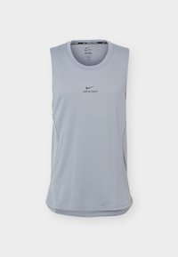 Δεν επιλέχθηκε, smoke grey/black