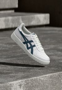 Valitud, white/raw indigo