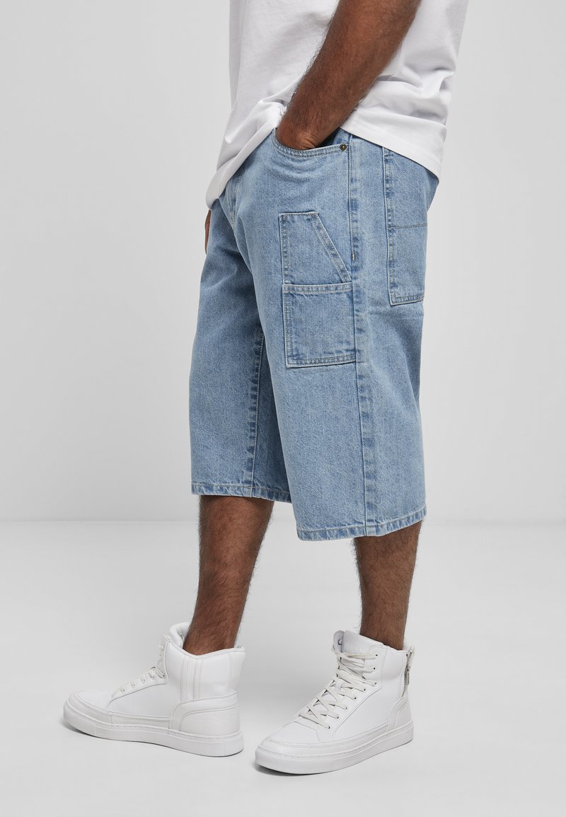 Herren Chino Shorts | Southpole TAPE Jeans Shorts mid blue/blau - CU37637 Herren Chino Shorts | Southpole TAPE Jeans Shorts mid blue/blau - CU37637