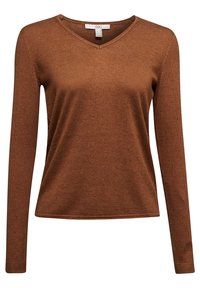 Brązowy sweter z długim rękawem o dekolcie w serek, wykonany z miękkiego materiału z delikatną fakturą, w luźnym kroju i z prążkowanymi mankietami.