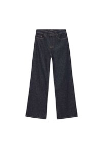 Jeans in denim blu scuro a gamba larga con bottone anteriore, chiusura con zip e design a cinque tasche, disposti piatti su sfondo bianco.