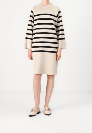 Robe pull - sand