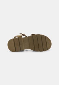 Bata Sandály na platformě - verde