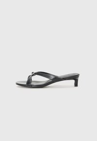 MANYA - Sandalen - black