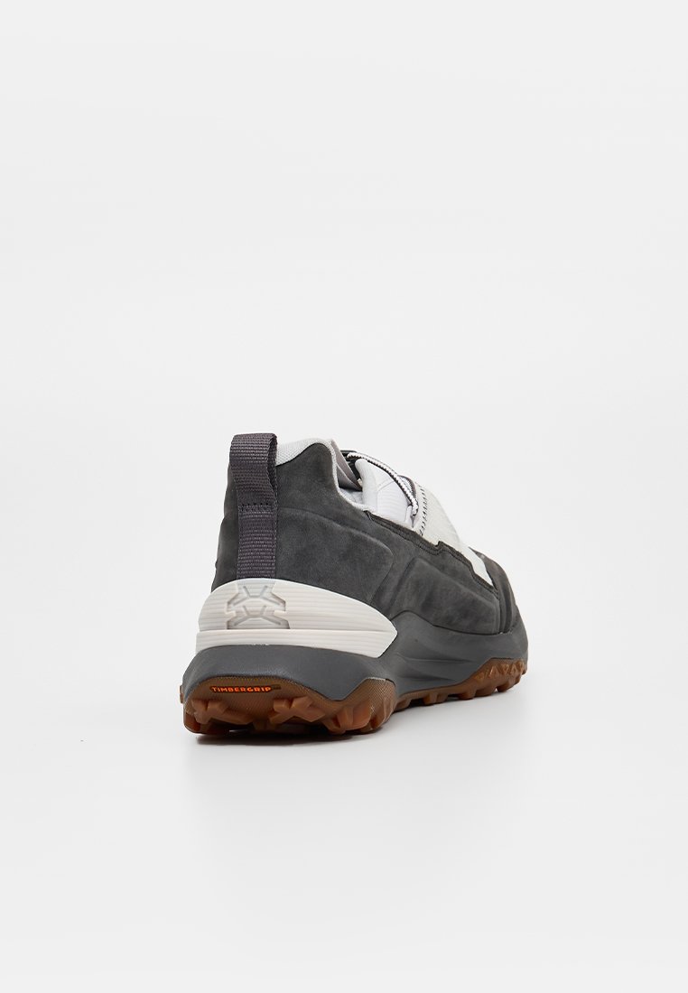 Sneaker low