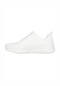 Zapatilla deportiva blanca con una parte superior de punto texturizado, diseño con cordones, suela acolchada y una lengüeta en el talón para ponerlas y quitarlas fácilmente.
