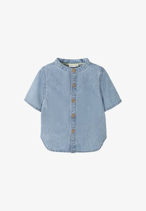 Hele sinise triibulise lühikeste varrukatega särk, puidust nuppude ja ümar kraega, lapsele mõeldud.