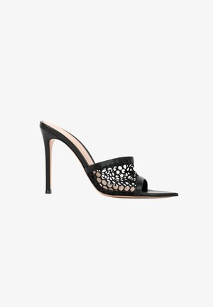 Gianvito Rossi, CLOTH MULES BLACK - Mules à talons - black