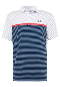 Miestenská polokošeľa z tkaniny odvádzajúcej vlhkosť, s horizontálnymi pruhmi v námorníckej modrej, bielej a koralovej akcentovanej páske. Krátke rukávy a golier.