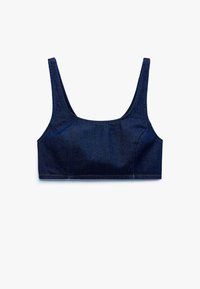 Bralette de mezclilla con escote cuadrado, tirantes anchos y silueta ajustada. Tejido azul oscuro con textura sutil y costuras visibles.