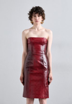 MOON DRESS - Robe fourreau - red