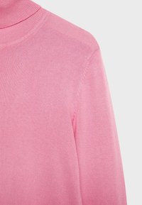 Stradivarius Sweter