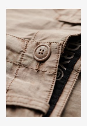 Superdry & Co STRAIGHT - Cargobukser - deep beige slub