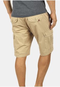 Blend BHCRIXUS - Shorts - chalk ston