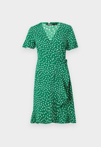 Unselected, verdant green