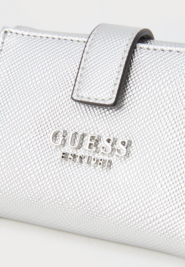 ROSALBA PETITE TRIFOLD - Wallet3