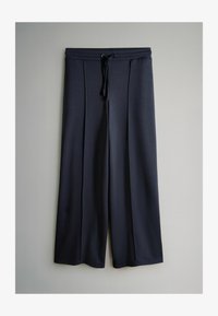 Valimata, navy blue chocolate brown