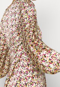 Second Female Vestito casual - pink