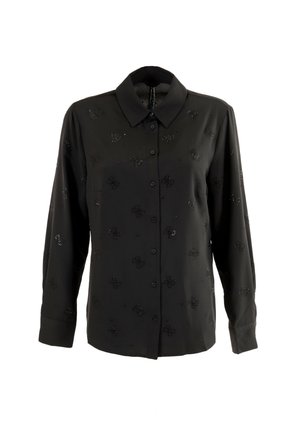 Blusa nera a maniche lunghe in tessuto morbido con una chiusura frontale a bottoni, caratterizzata da un motivo floreale composto da piccoli accenti lucidi.