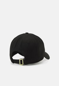 New Era METALLIC BADGE 9FORTY®UNISEX - Gorra - black