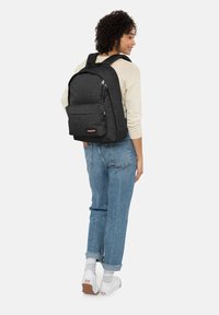 Eastpak OUT OF OFFICE - Mochila - spark dark