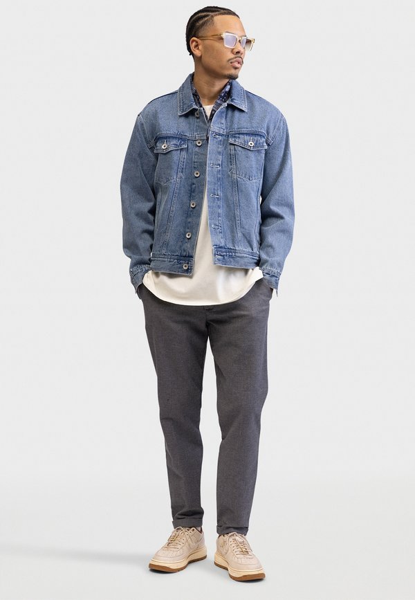 ERCAN CROPPED PANTS - Chinos3