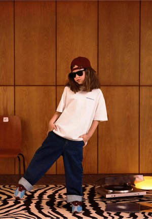 Diverse, - T-shirt z nadrukiem