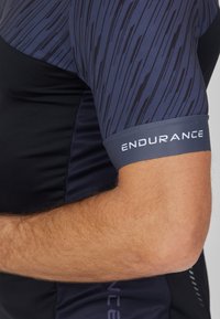 Endurance MANHATTEN FUNKTIONELLES BIKET - Pyöräilypaita - ebony
