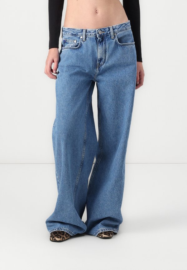 WIDE LEG - Wide Leg - denim