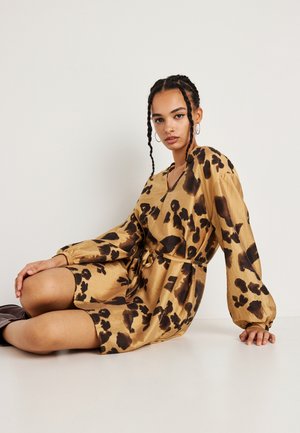 ROMINA SHORT DRESS  - Day dress - iced coffee