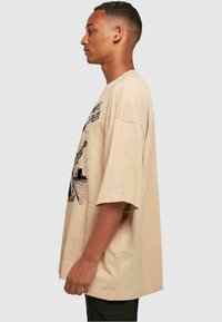Merchcode STONE TEMPLE PILOTS - DOTD HUGE  - T-shirts print - unionbeige