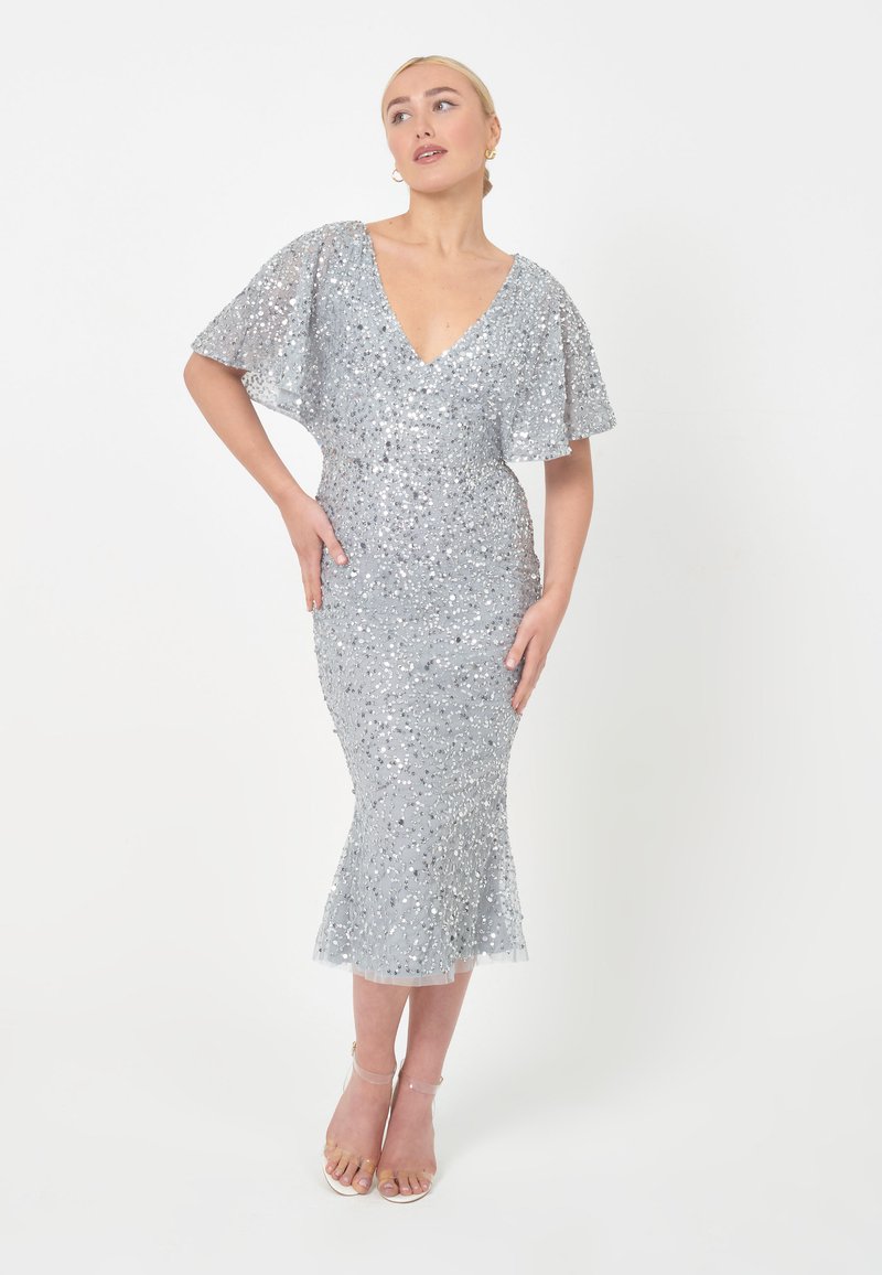 BEAUUT EMBELLISHED SEQUINS MIDI  - Koktejlové šaty / šaty na párty - light grey