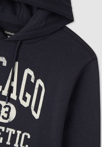 Felpa blu marina con tasca frontale a marsupio, cappuccio con coulisse e stampa bianca con la scritta "CHICAGO". Tessuto morbido, design informale.