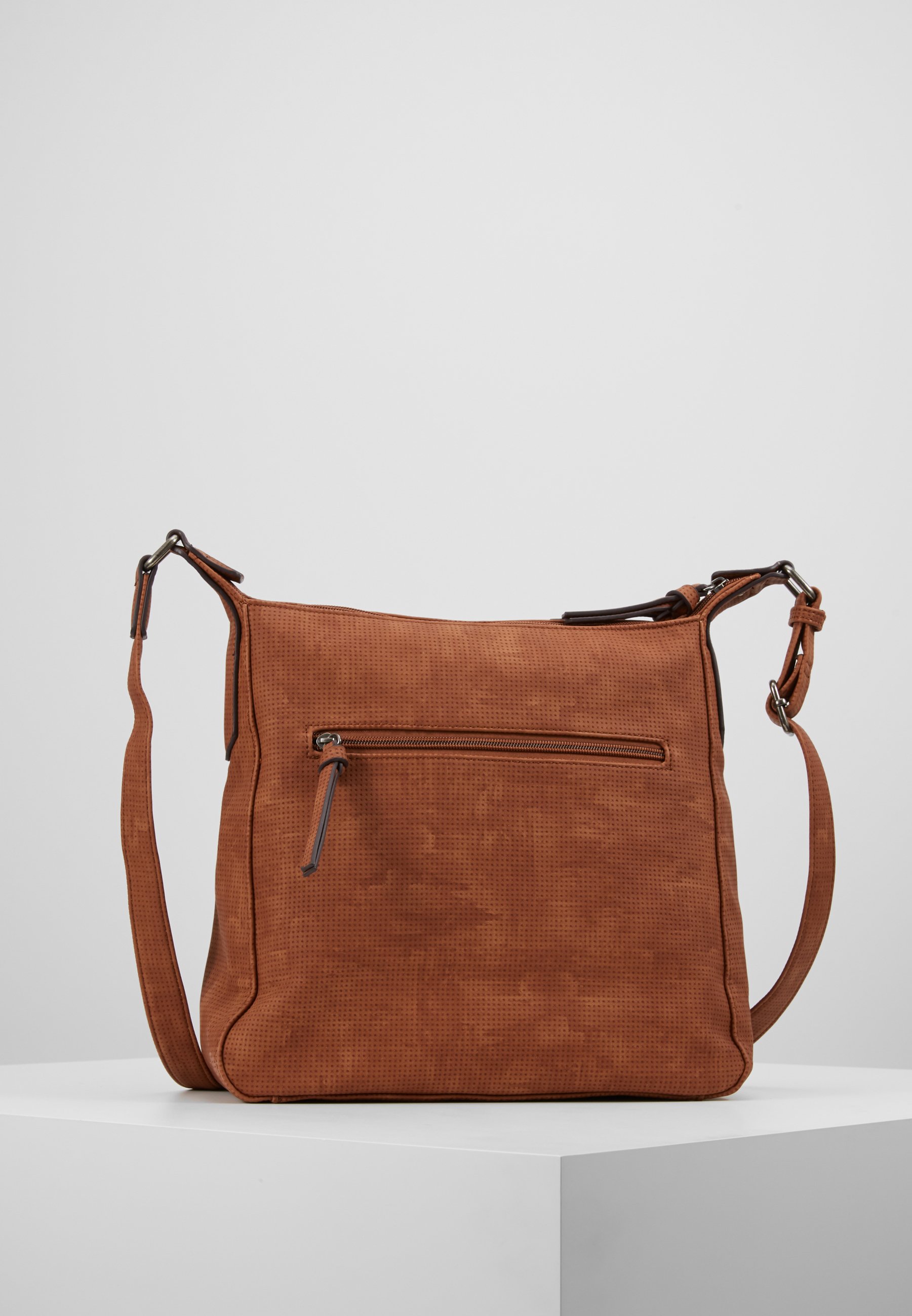 Tamaris ADRIANA HOBO BAG Skulderveske cognac Zalando.no Tamaris ADRIANA HOBO BAG Skulderveske cognac Zalando.no