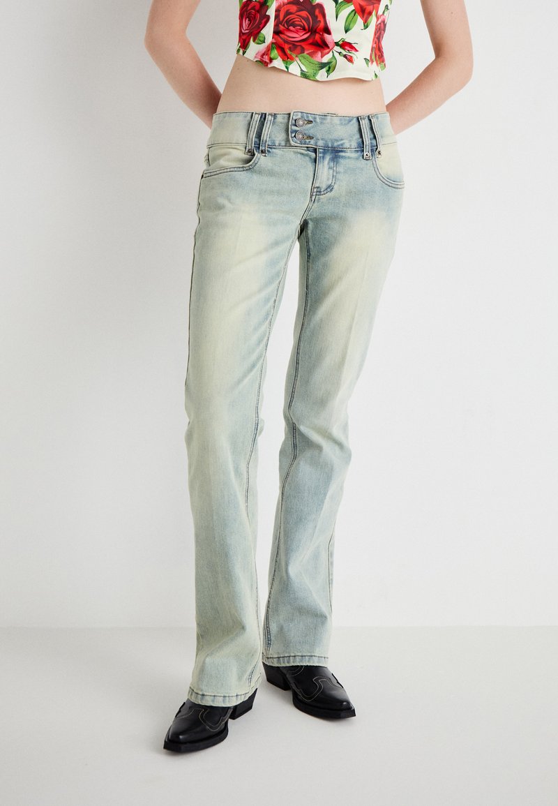 Jaded London THIRTEEN - Džíny Bootcut - light blue wash