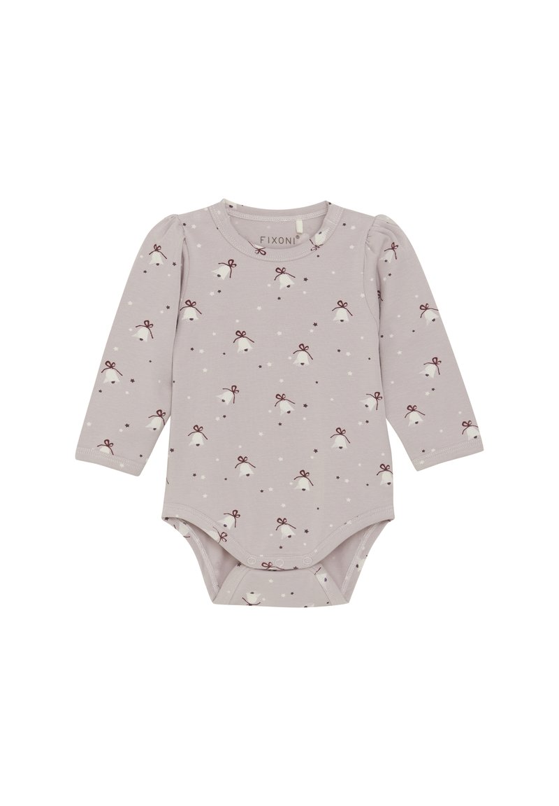 Långärmad babymössa i ljus lavendel med en mjuk textur. Har ett blommigt mönster med rosetter samt tryckknappar i botten.