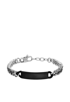 Armband aus silberfarbenem Metall mit grobem Kettendesign, schwarzer rechteckiger Plakette und sicherem Verschluss.