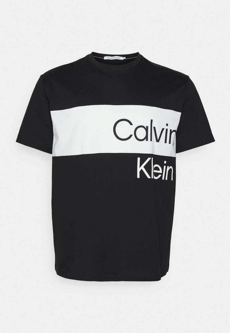Herren T-Shirts basic | Calvin Klein Jeans Plus PLUS INSTITUTIONAL BLOCKING TEE T-Shirt print black/schwarz - HN17048 Herren T-Shirts basic | Calvin Klein Jeans Plus PLUS INSTITUTIONAL BLOCKING TEE T-Shirt print black/schwarz - HN17048
