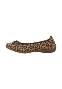 Chaussure plate en imprimé léopard avec un bout rond, dessus en tissu souple et un petit noeud sur le bout. Semelle marron clair avec texture antidérapante.
