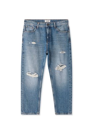 Jeans in denim blu chiaro, con gamba dritta, dettagli strappati, vari buchi e design classico a cinque tasche con chiusura a bottoni.