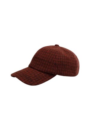 Gorra de béisbol de lana con un patrón marrón y rojo, con visera curva y construcción de tela, que presenta detalles cosidos y un botón en la parte superior.