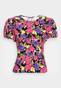 Blusa floreale con maniche a sbuffo, scollo a girocollo e dettaglio con lacci sul retro. Il motivo include tonalità di rosa, viola, giallo e nero su uno sfondo scuro.