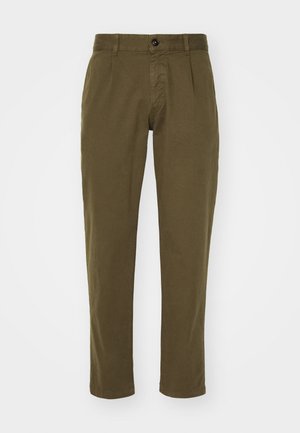 Olivno zelene bombažne hlače s ravnim krojem, z sprednjim zapiranjem na gumb, zankami za pas in stranskimi žepi. Gladka tekstura.