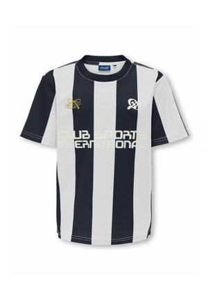 Maglietta sportiva a maniche corte con righe verticali bianche e nere, con loghi e scritta "Club Sports International" sul davanti.