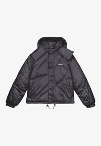 Μαύρο μπουφάν με θηλάκι, γυαλιστερή υφή, κουκούλα και δομικές πάνελ. Διαθέτει ελαστικές μανσέτες και ρυθμιζόμενο κορδόνι στη μέση.