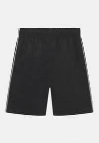 Nike Sportswear REPEAT - Shorts - black/white